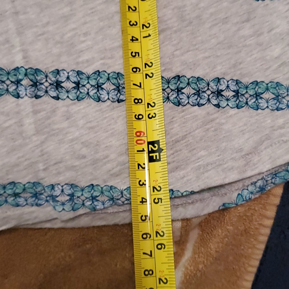 Tee - Picture 5 of 5